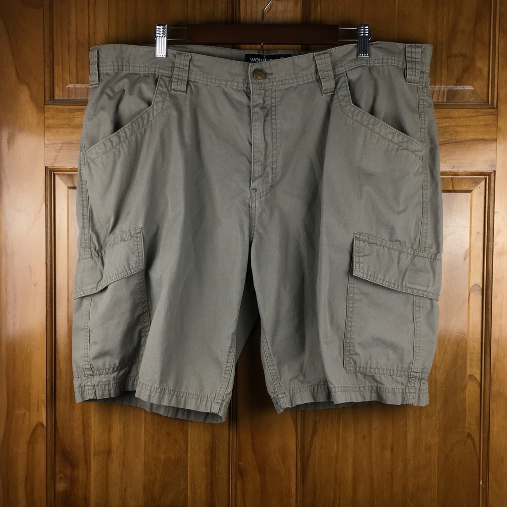 Wolverine Mens Cargo Shorts Sz 42 Khaki Tan Cotton Canvas Utility Work Gorpcore